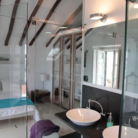 Rooftops Guest house 3*